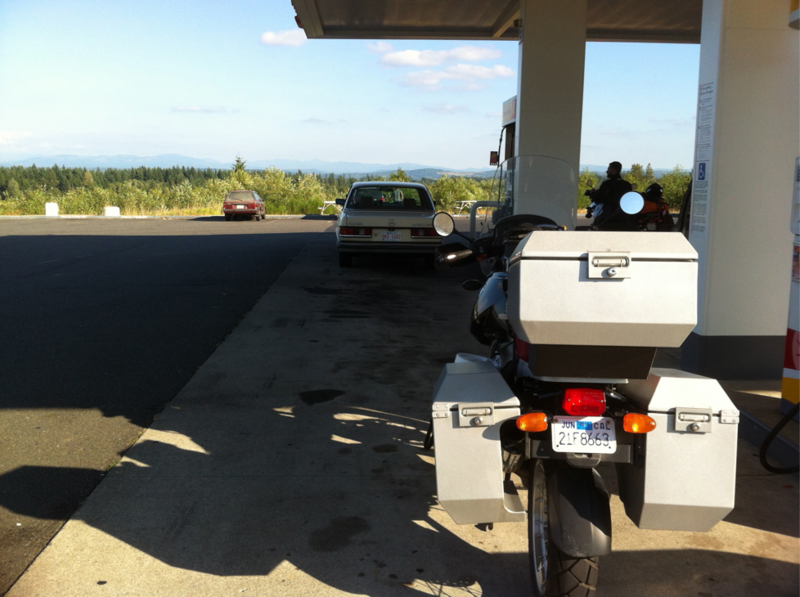 1150GS Fueling Up in Winlock Wa