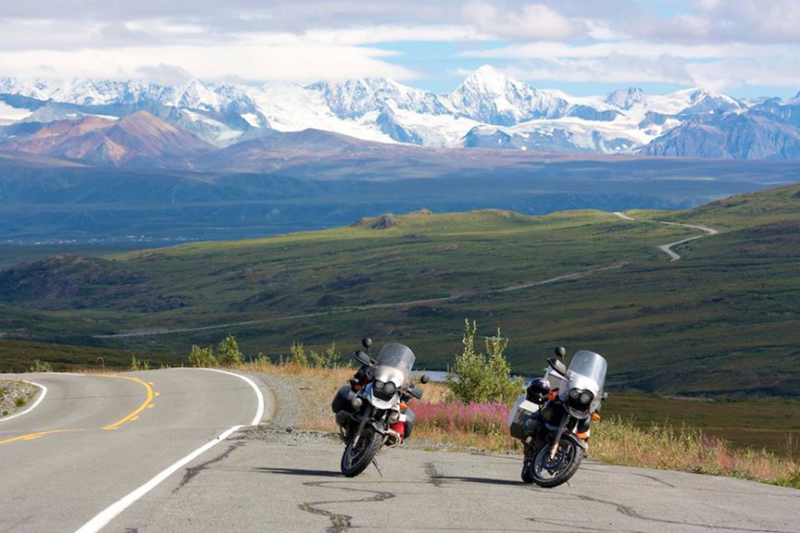 An example picture brought to you by Gregg, it is of the mountains lining the eastern portion of the Denali Highway.